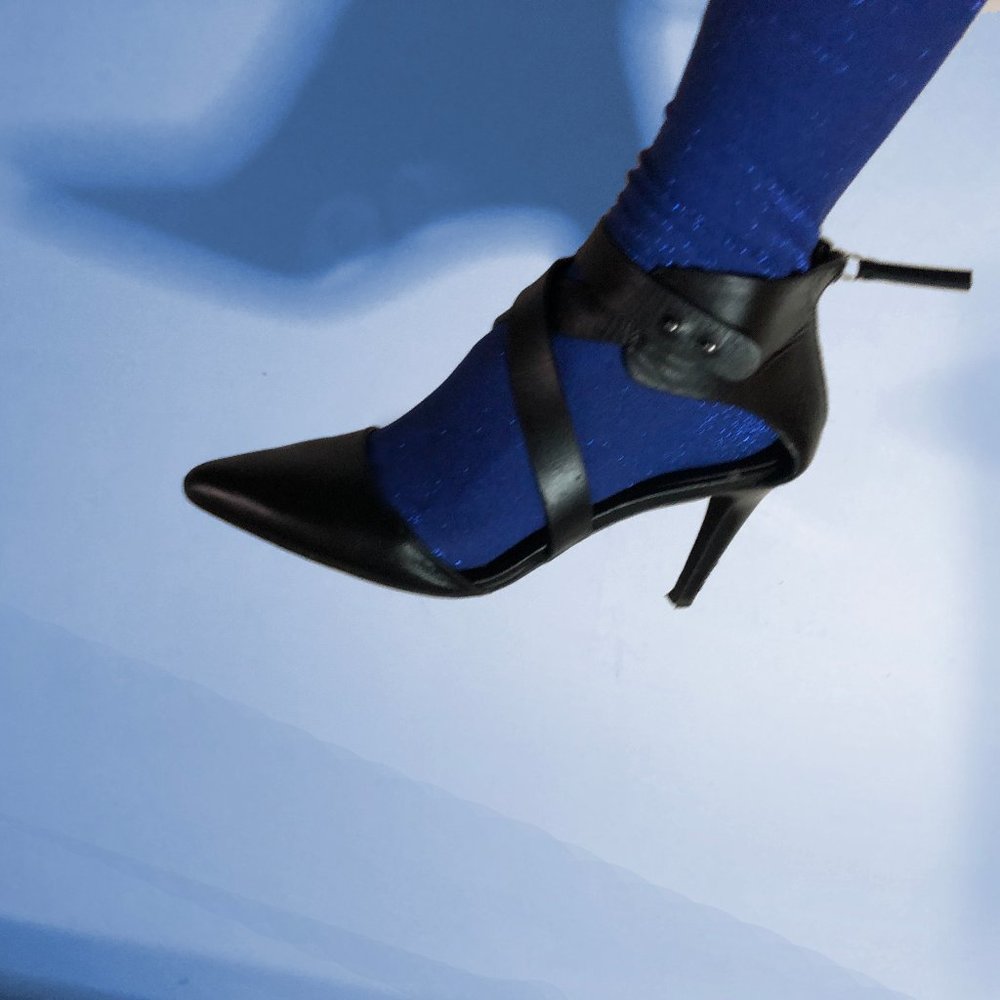 Joe’s Jeans black point toe kitten heel sandal